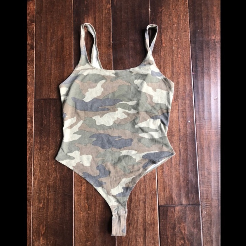 🌸3 FOR 5🌸 Camouflage Garage bodysuit